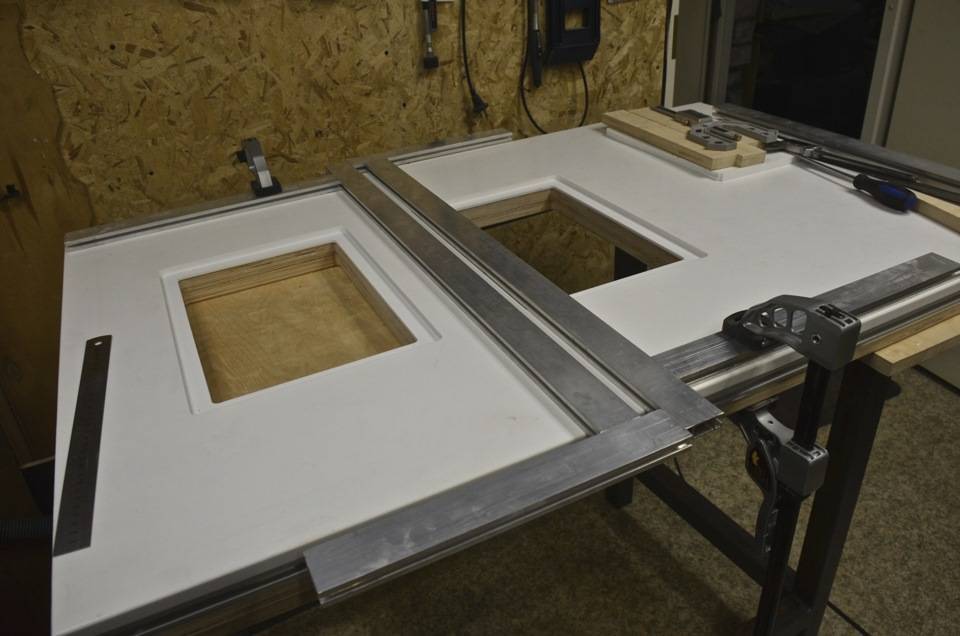 Изготовление самодельного стола для ручного фрезера