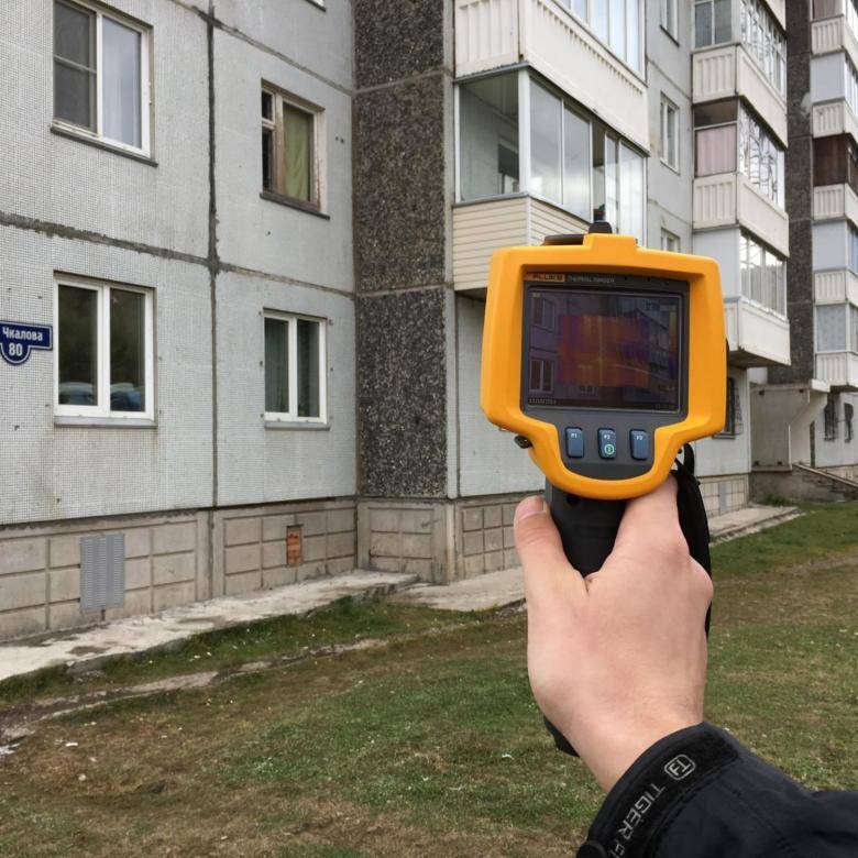 Как выбрать тепловизор для обследования зданий?