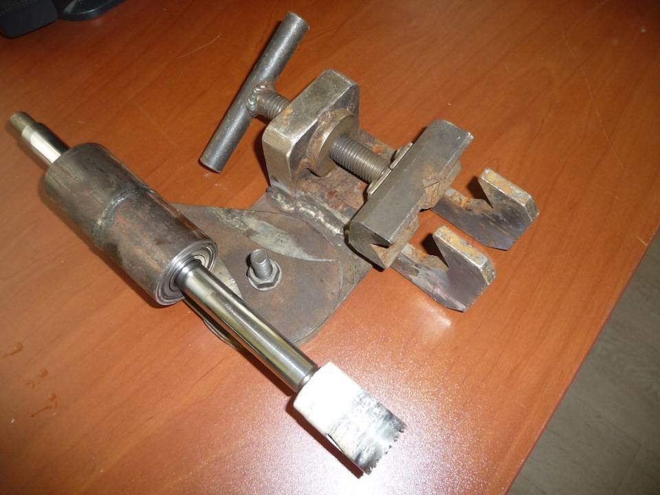 Торцеватель для труб из металла и полипропилена | проинструмент