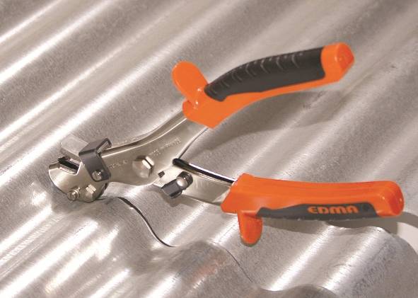 Чем резать металлочерепицу: какой инструмент нужен для резки: диски, электроножницы, насадка на дрель, можно ли резать болгаркой