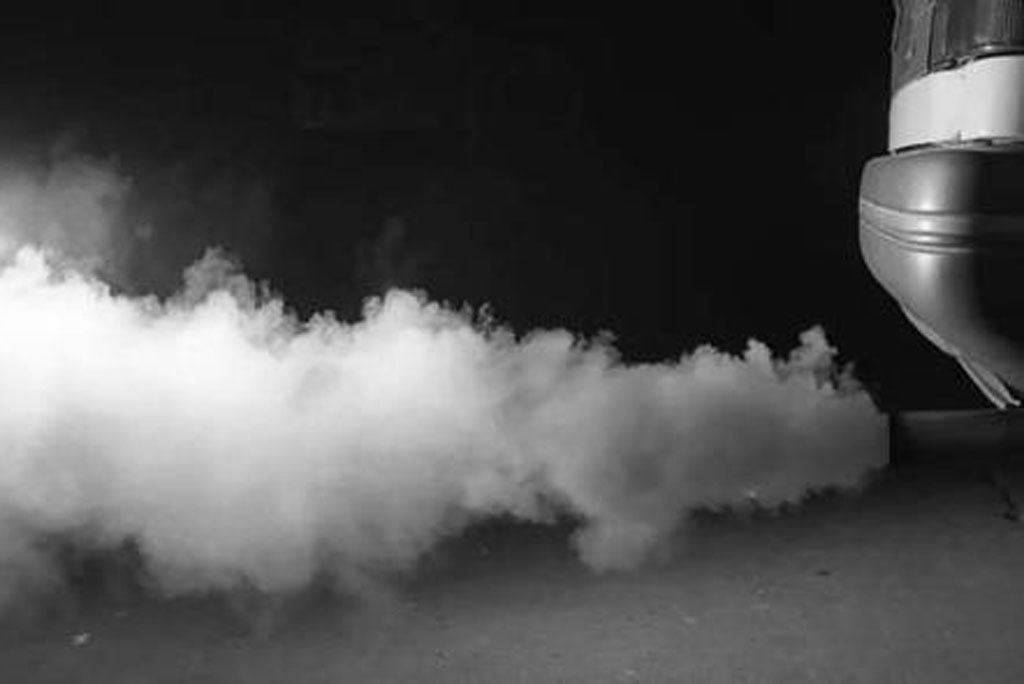 Причины дыма из мтз: почему трактор дымит белым, черным, синим или сизым дымом, пошаговое руководство vsemtz.ru