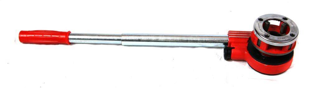 Трубный клупп – ручной инструмент для нарезки резьбы на стальных трубах