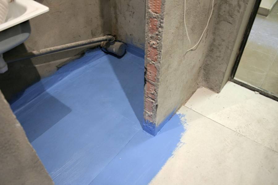 Как осуществляется гидроизоляция деревянного пола в ванной комнате?