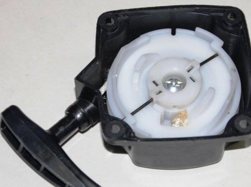 Как вставить пружину в стартер газонокосы - ctln.ru