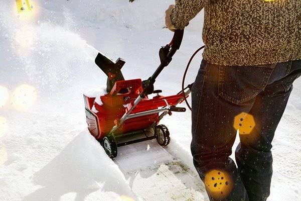 Электролопата для уборки снега гринворкс, stiga: преимущества, характеристики